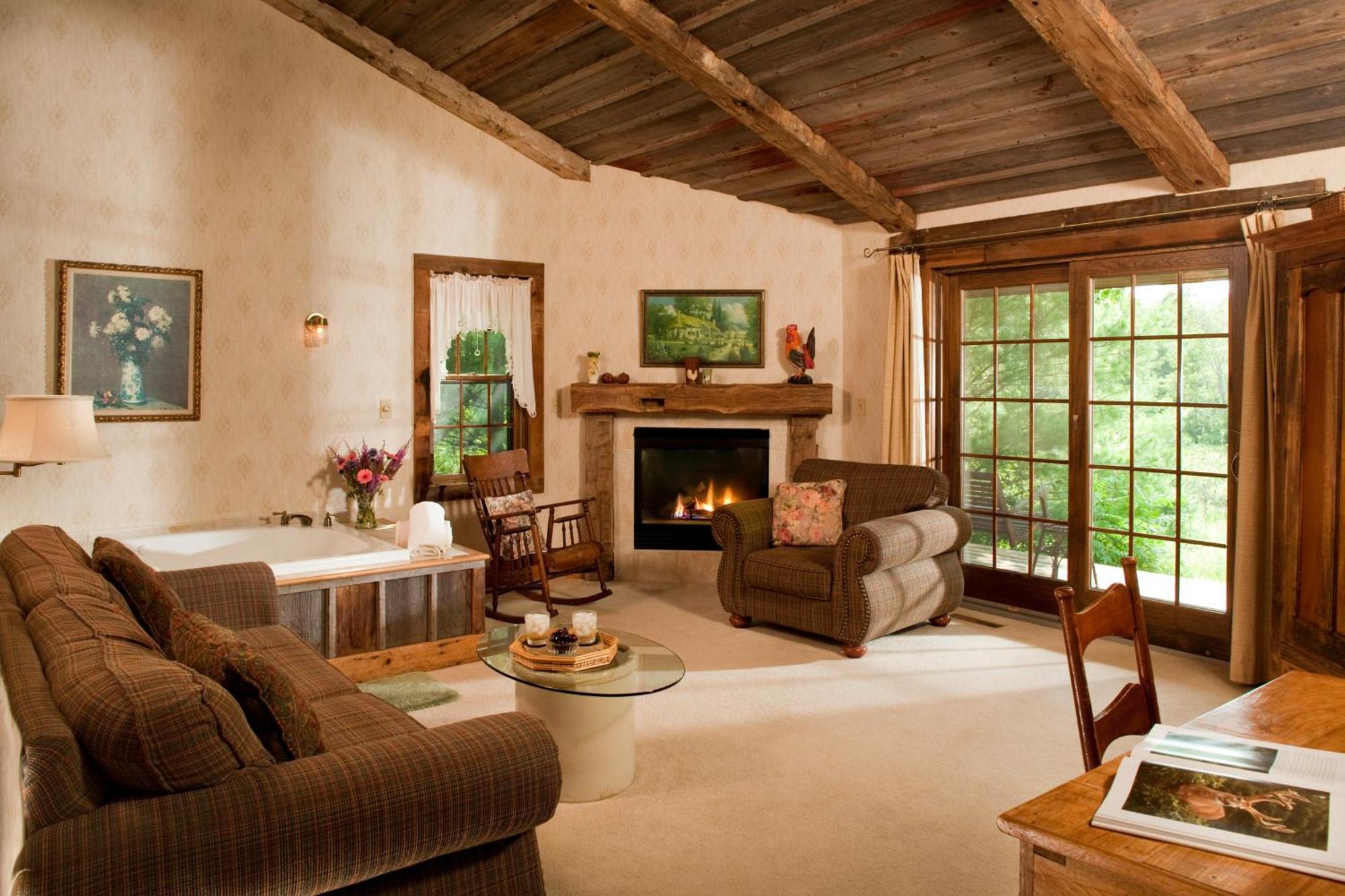 Chanticleer Cabins Стърджън Бей Стая снимка