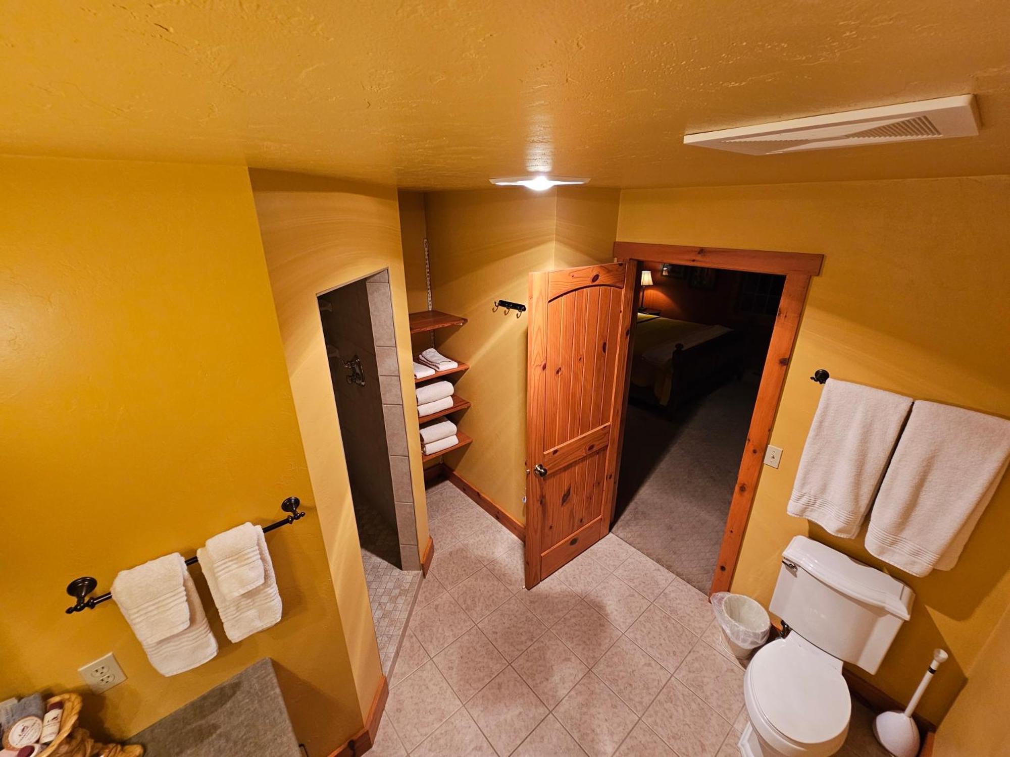 Chanticleer Cabins Стърджън Бей Екстериор снимка