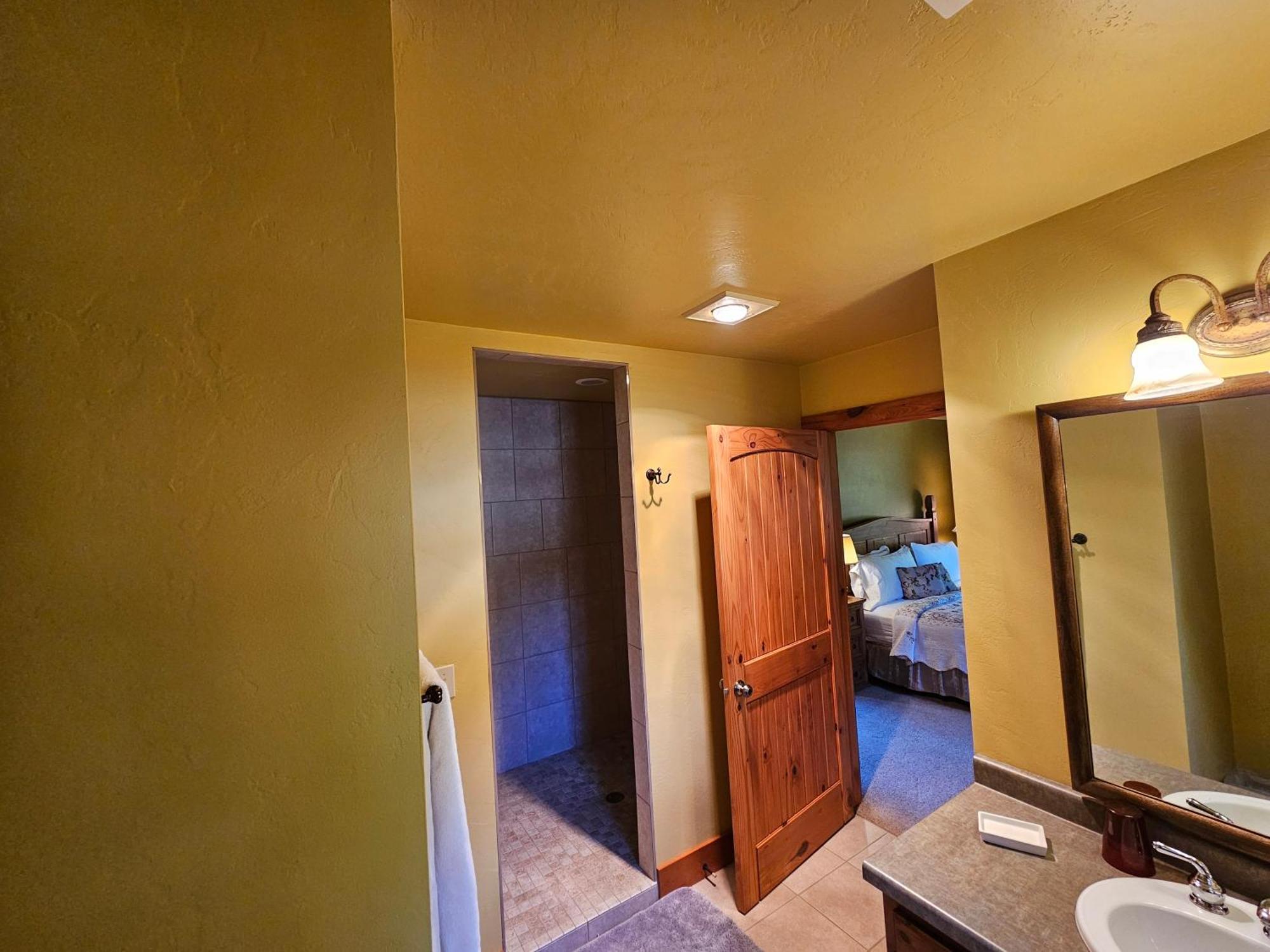 Chanticleer Cabins Стърджън Бей Екстериор снимка